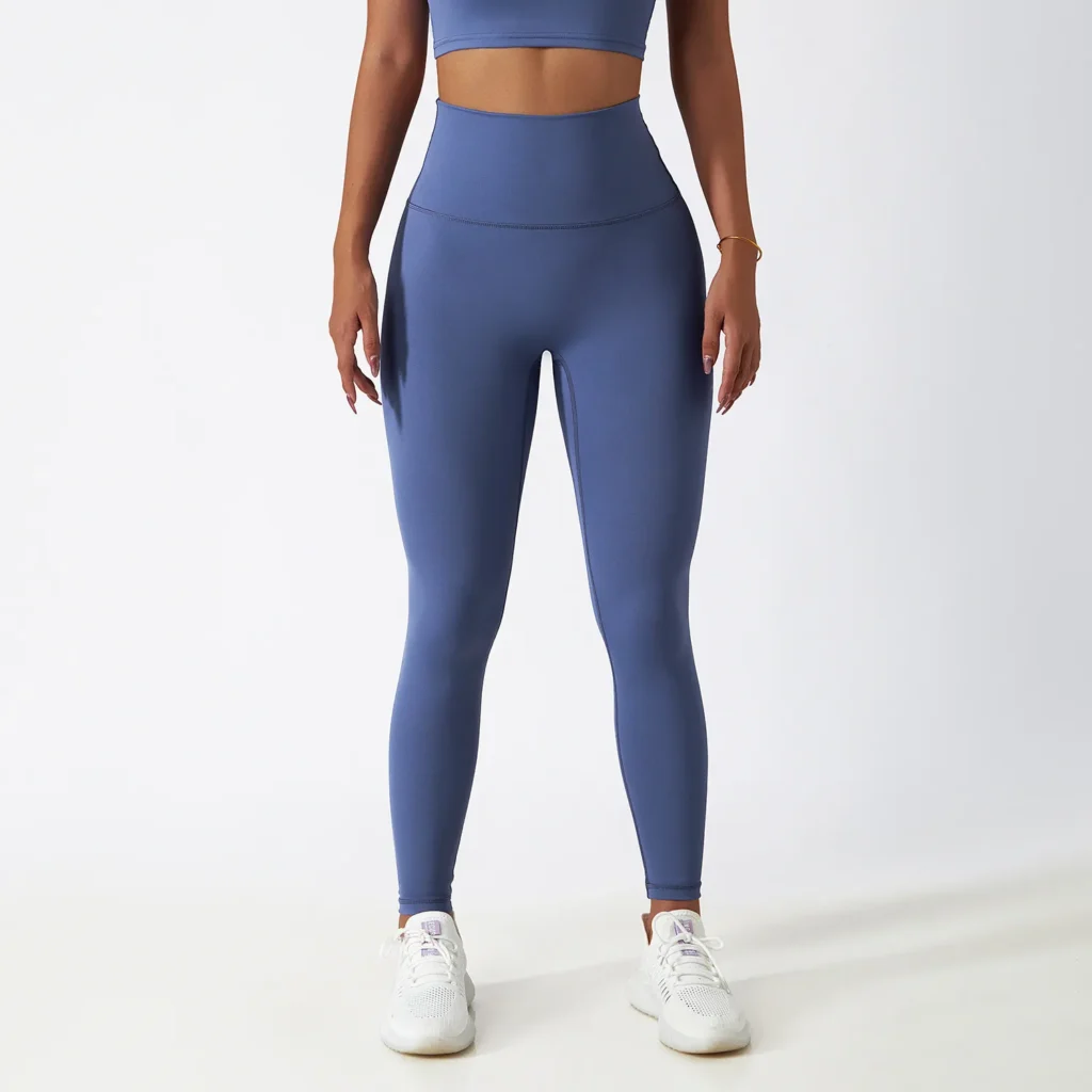 Ensemble de sport 3 pièces pour femme comprenant une veste et un legging | Fournisseur de vêtements de yoga sur mesure